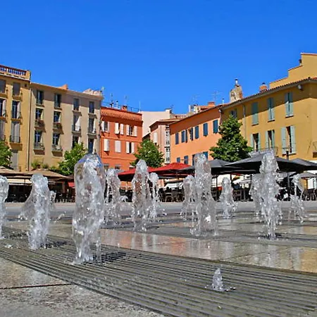 T2 Avec Terrasse Au Cœur De *